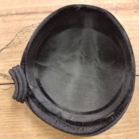 Women's Vintage Black Pill Box Hat with Sparkly Rhinstones - Picture 3 of 9